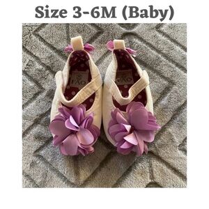 FAO Mary Jane White Purple Flower Bow Baby Shoes Size 3-6 Months